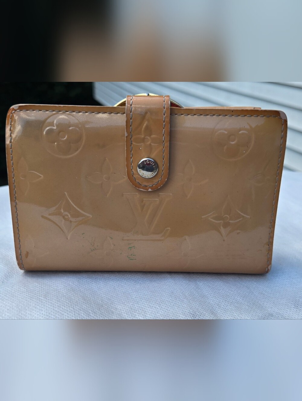 GUC Louis Vuitton Vernis Patent Leather Wallet in Tan